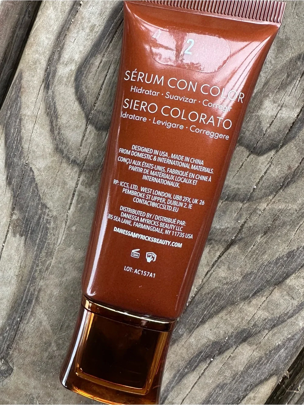Danessa Myricks Beauty Beauty Yummy Skin Serum Skin Tint shade 2